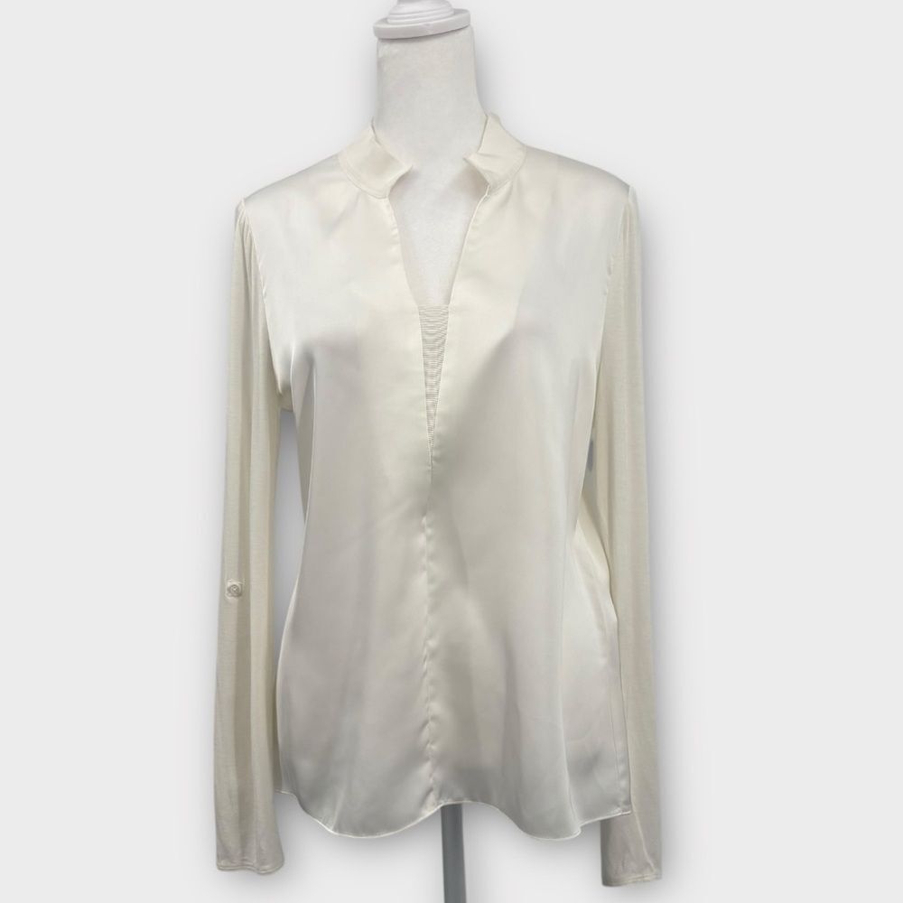 Tahari Long Sleeve V-Neck Mock Neck Blouse in Cream Women’s Size S